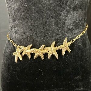 PrettyLittleThing Gold Starfish Bellychain One Size